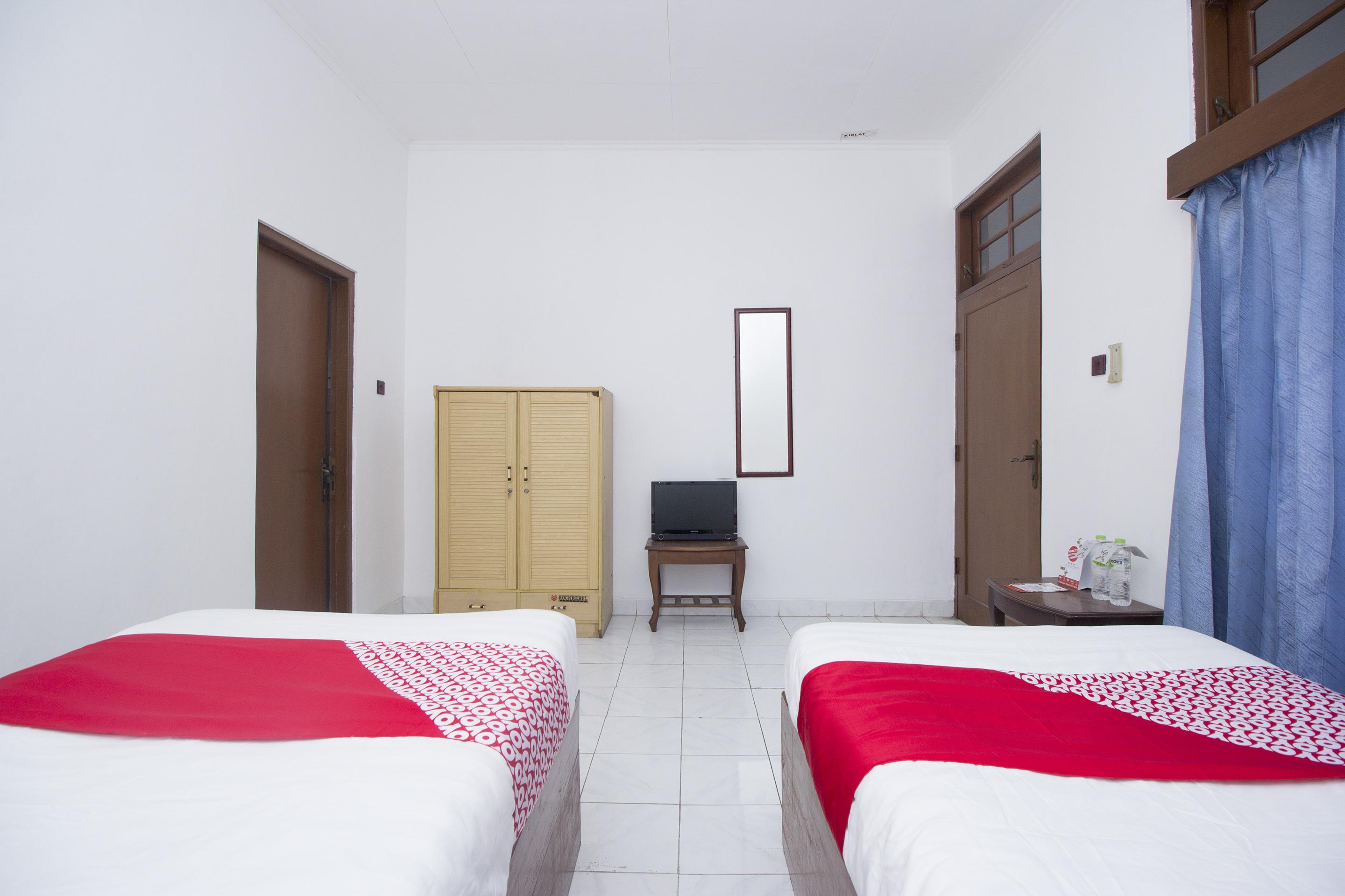 Hotel Dewi Sri Redpartner Yogyakarta Dış mekan fotoğraf