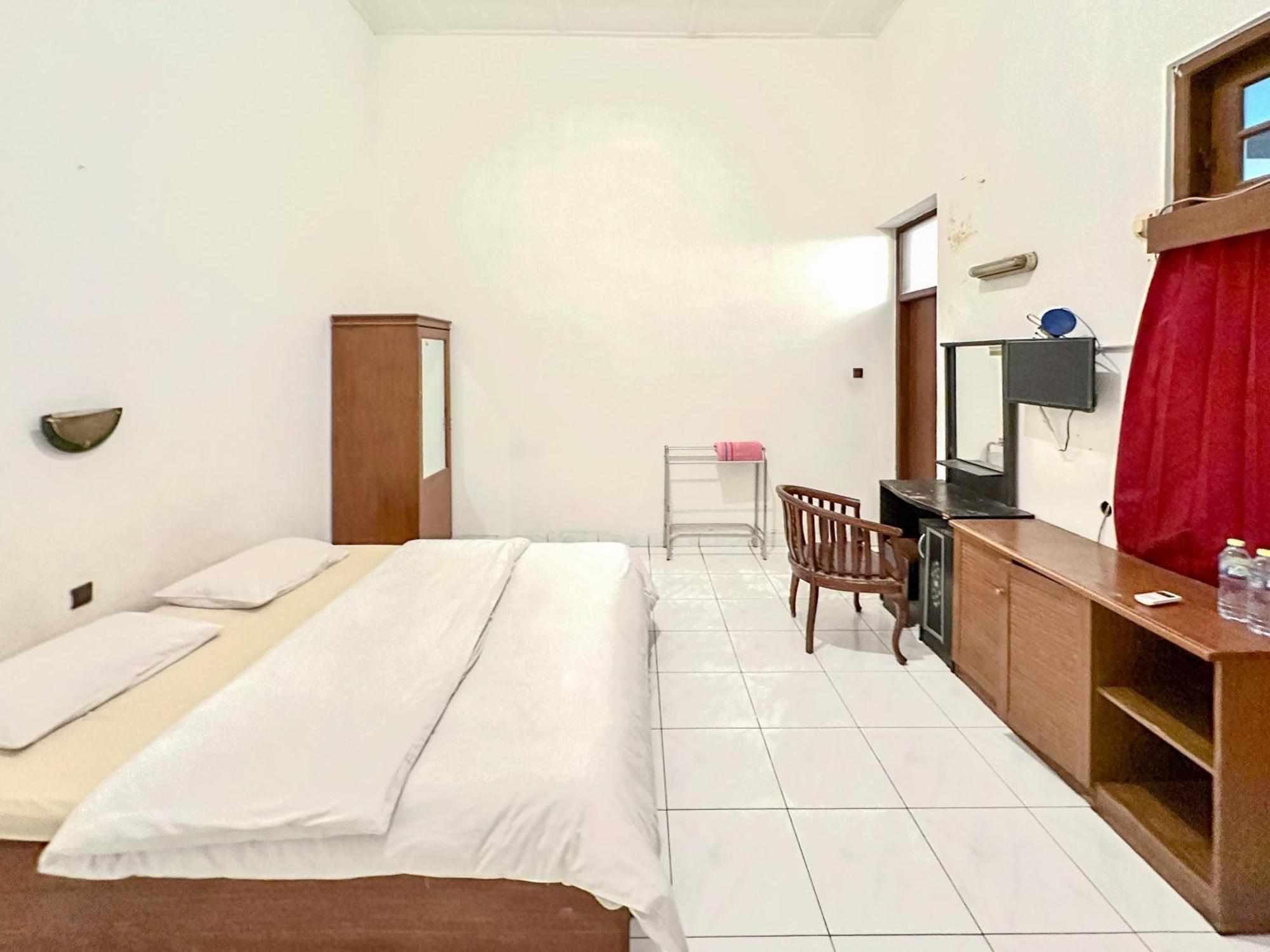 Hotel Dewi Sri Redpartner Yogyakarta Dış mekan fotoğraf