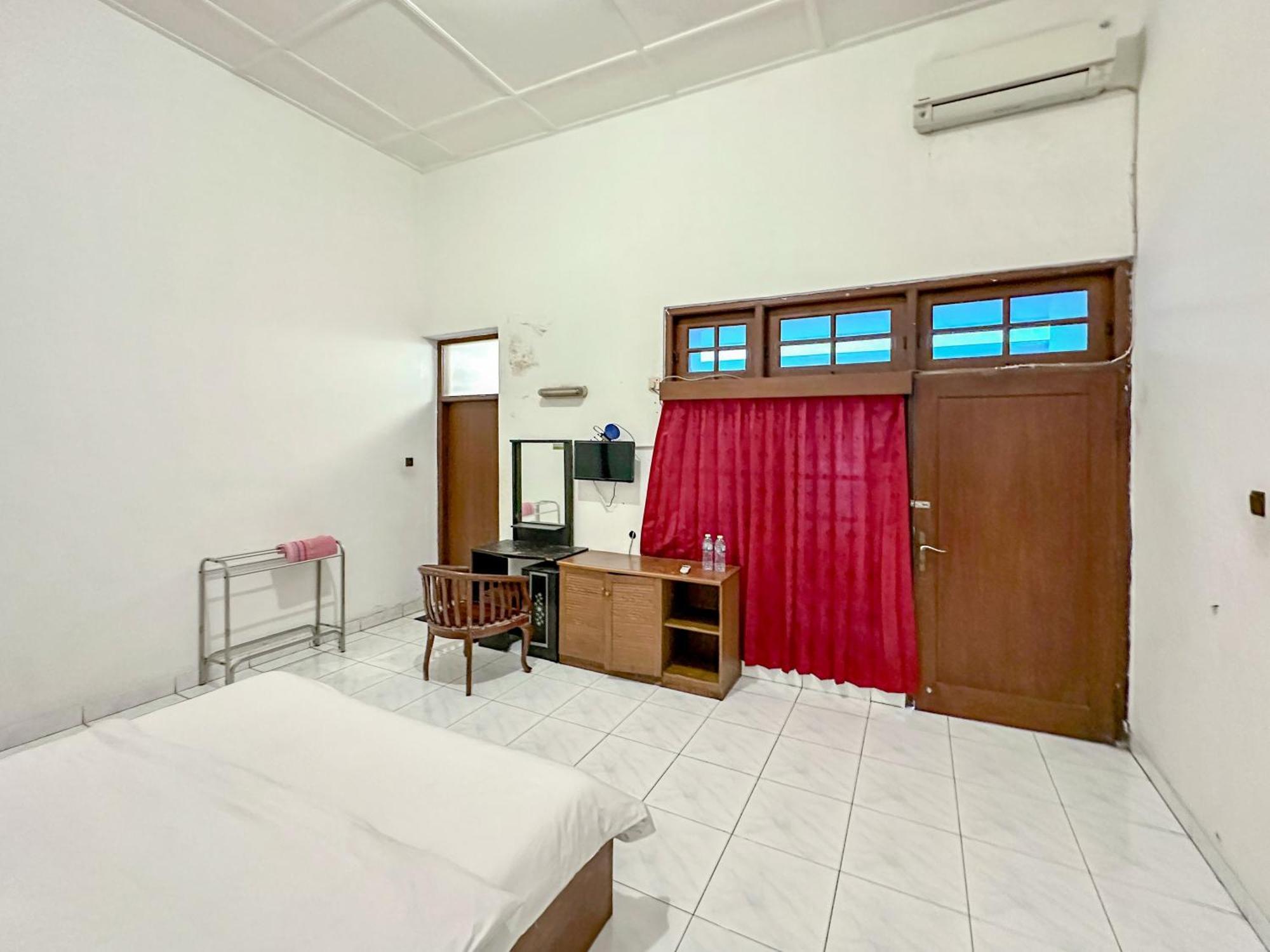 Hotel Dewi Sri Redpartner Yogyakarta Dış mekan fotoğraf