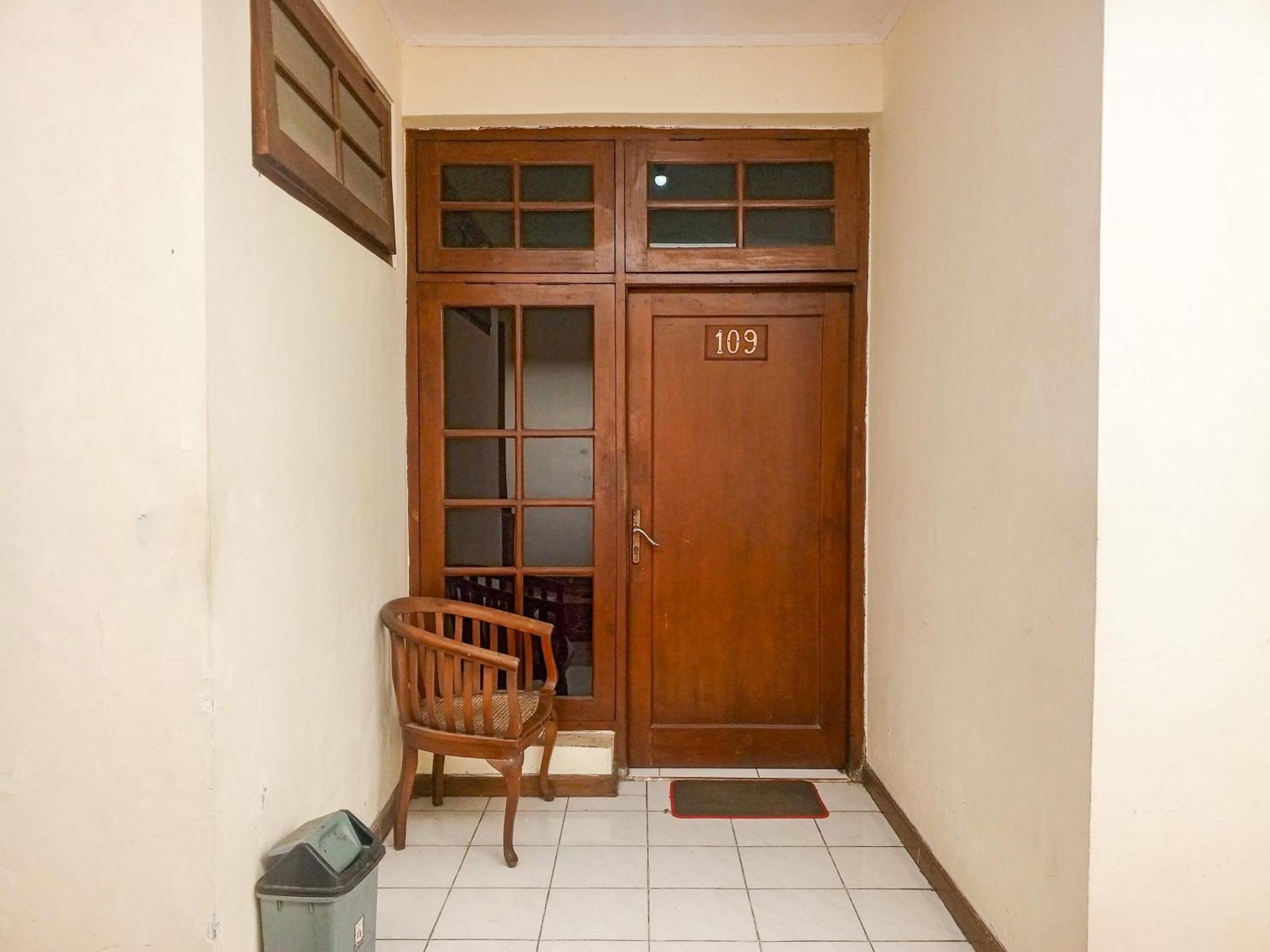 Hotel Dewi Sri Redpartner Yogyakarta Dış mekan fotoğraf